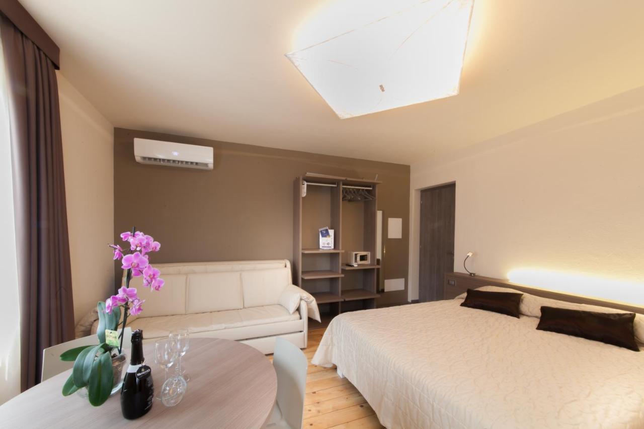 International Rooms & Apartments Sirmione Zewnętrze zdjęcie